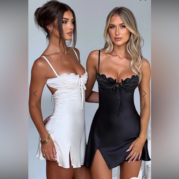 NWT Baby Boo Sherise Mini Dress in Ivory size Medium 🤍🕊️🤍 - Picture 4 of 12